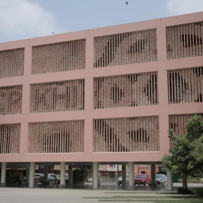 Spotlight Awards: The Breathing Brick Screen: Parametric Approach to Traditional Pakistani Jali